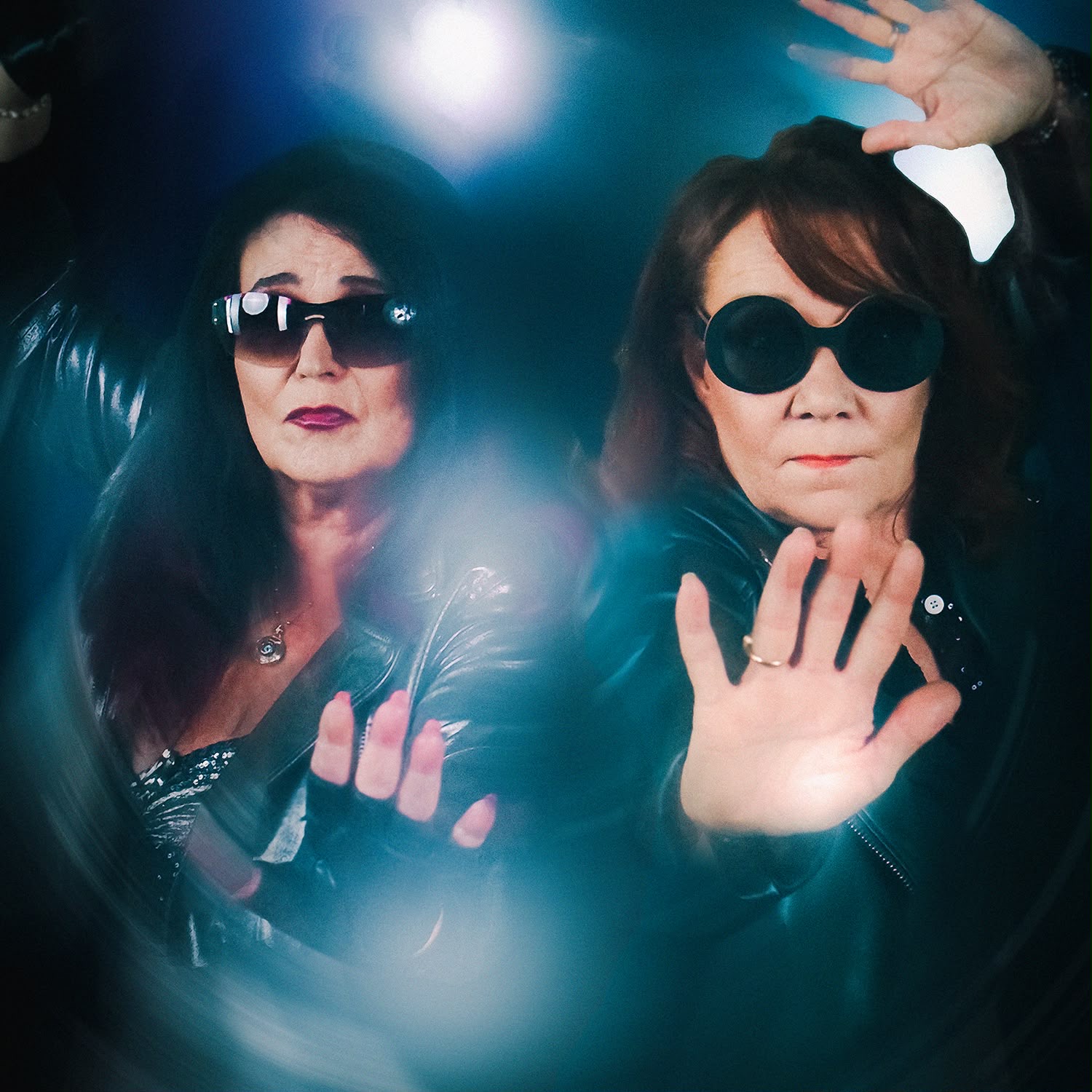 Meiju Suvas & Virve Rosti – All In kansikuva